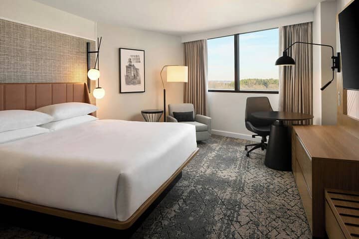 Room 8 of 42